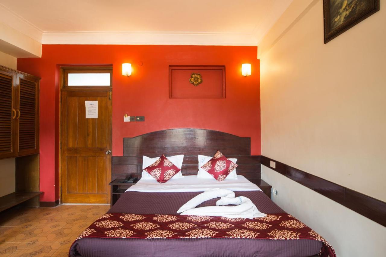 Swimsea Beach Resort, A Beach Property Panaji Bagian luar foto
