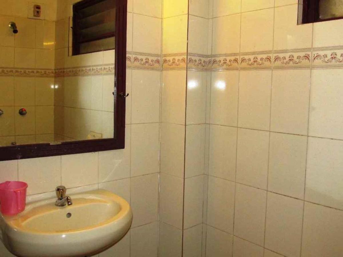 Swimsea Beach Resort, A Beach Property Panaji Bagian luar foto
