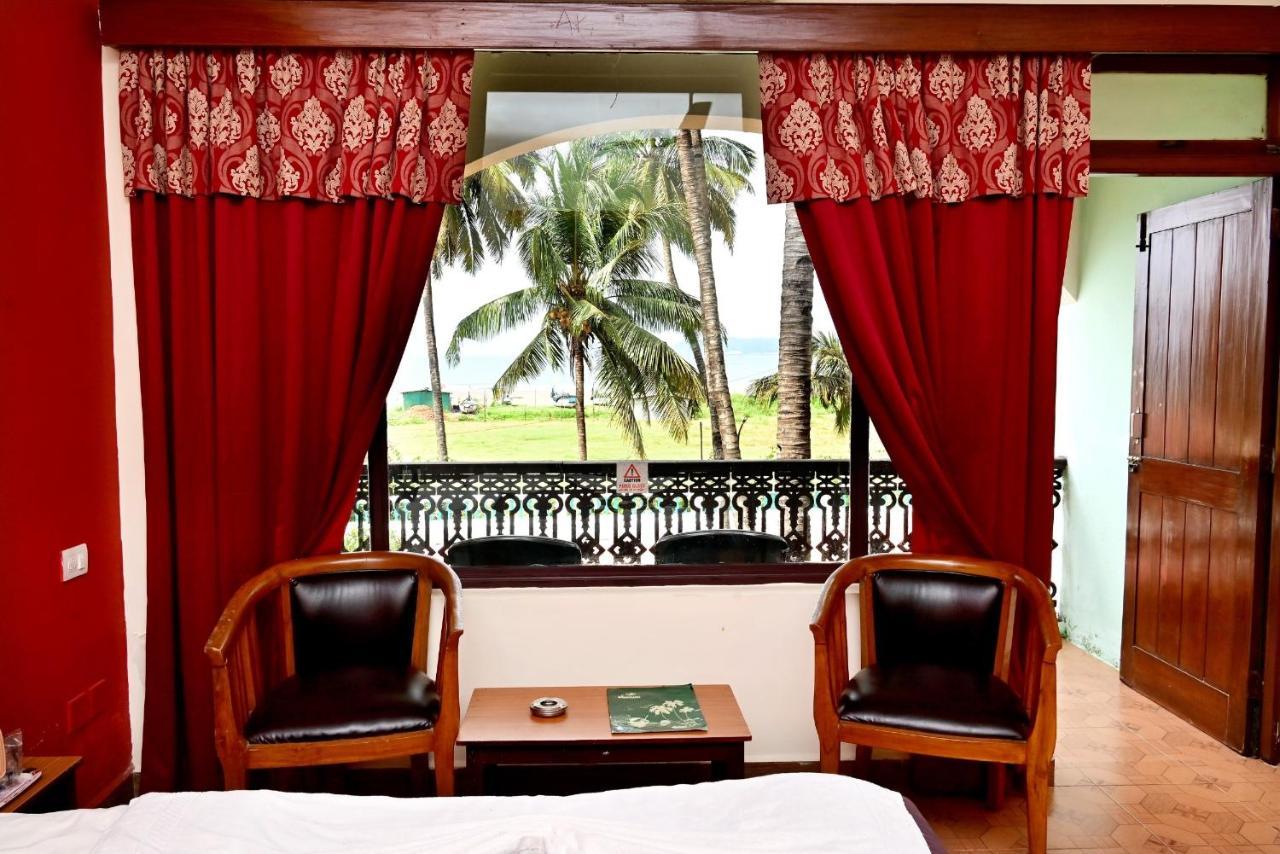 Swimsea Beach Resort, A Beach Property Panaji Bagian luar foto