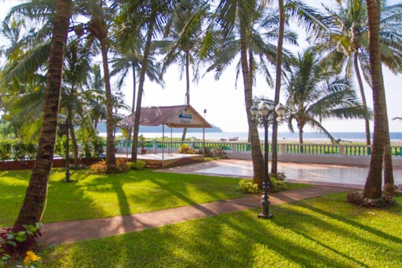 Swimsea Beach Resort, A Beach Property Panaji Bagian luar foto